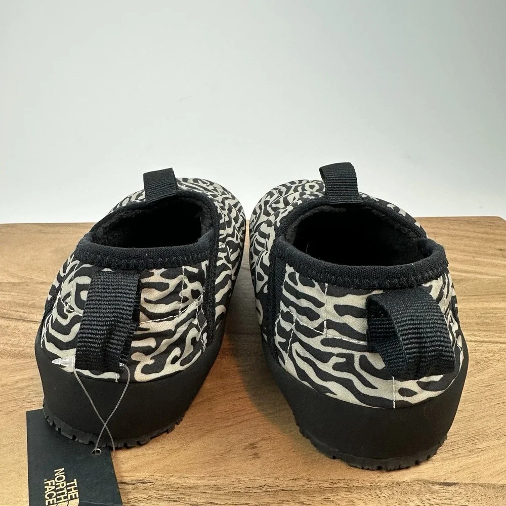 New Little Girls The North Face ThermoBall Traction II Slippers Shoes Size 13‎ C